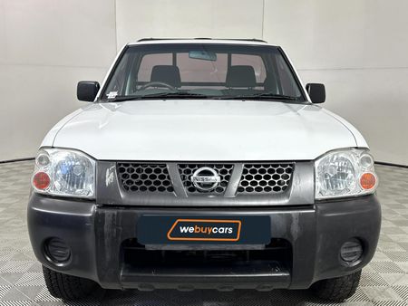2017-Nissan-NP300-24i-LWB-4x4-Single-Cab_11