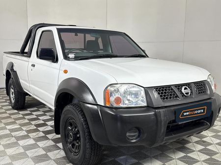 2017-Nissan-NP300-24i-LWB-4x4-Single-Cab_12