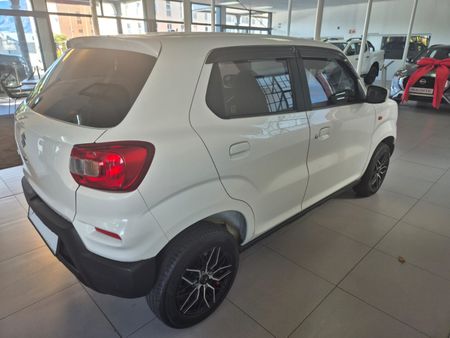 2023-Suzuki-S-Presso-10-GL_7