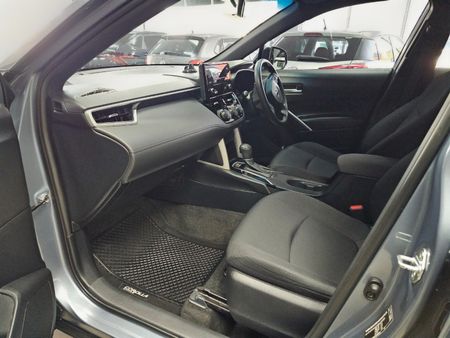 2023-Toyota-Corolla-Cross-18-XI_14