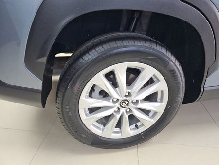 2023-Toyota-Corolla-Cross-18-XI_19
