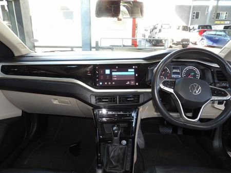 2023-Volkswagen-Polo-Classic-16-Life-Tiptronic_10