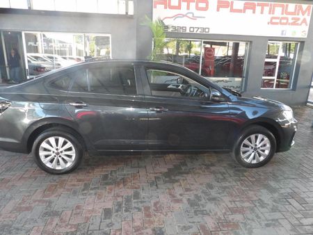 2023-Volkswagen-Polo-Classic-16-Life-Tiptronic_6