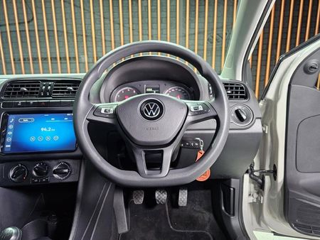 2026-Volkswagen-Polo-Vivo-14_9