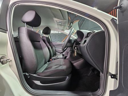 2026-Volkswagen-Polo-Vivo-14_8