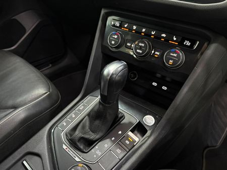 2021-Volkswagen-Tiguan-Allspace-20-TSI-Highline-4Motion-Auto-162kW_3