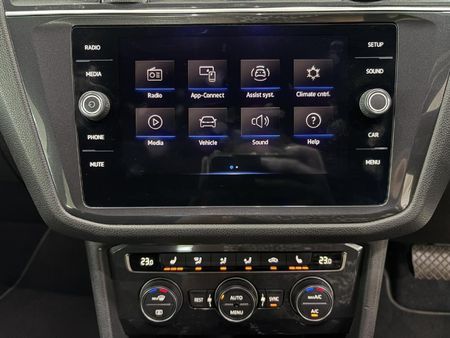 2021-Volkswagen-Tiguan-Allspace-20-TSI-Highline-4Motion-Auto-162kW_5