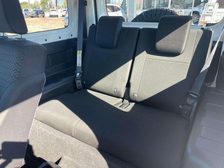 2021-Suzuki-Jimny-15-GLX-Auto_12