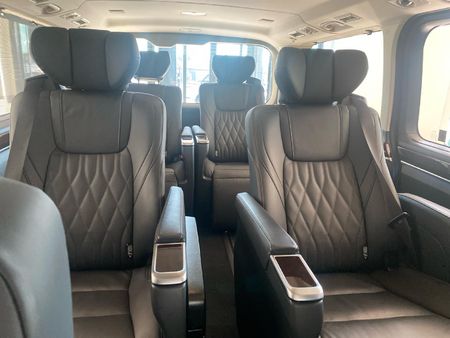 2025-Toyota-Quantum-28-VX-6-seat_16