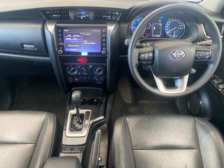 2025-Toyota-Fortuner-24-GD-6-4x4-Auto_10