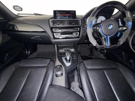 2017-BMW-M2-Coupe-Auto_1