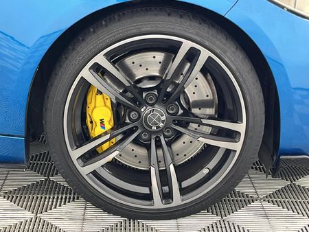 2017-BMW-M2-Coupe-Auto_4