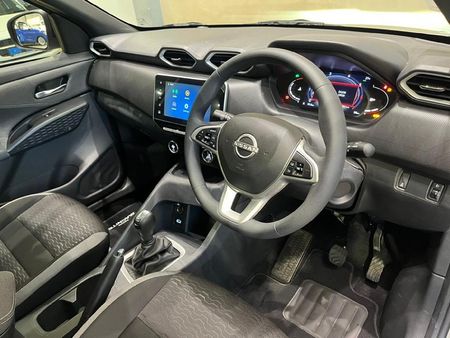2026-Nissan-Magnite-10-Acenta-AMT_6