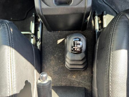 2019-Suzuki-Jimny-15-GLX-Auto_12