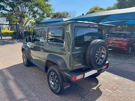 2019-Suzuki-Jimny-15-GLX-Auto_4