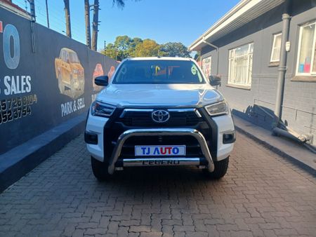 2023-Toyota-Hilux-24-GD-6-Raised-Body-SRX-Auto-Extended-Cab_1