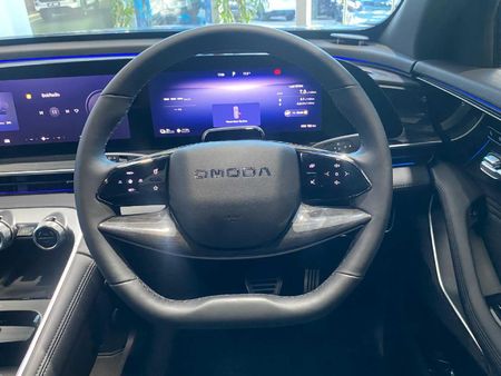 2026-Omoda-C9-15T-AWD-Phev_11