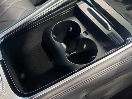 2026-Omoda-C9-15T-AWD-Phev_14