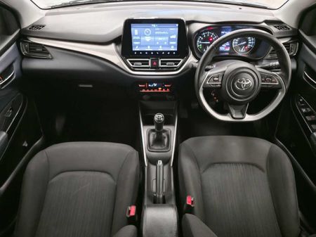 2025-Toyota-Starlet-15-XR_9