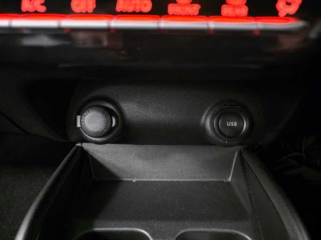 2025-Toyota-Starlet-15-XR_23