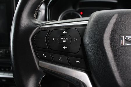 2022-Isuzu-D-Max-30-DDI-LSE-Auto-Double-Cab_4