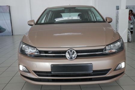 2019-Volkswagen-Polo-10-TSI-Comfortline_12