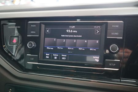 2019-Volkswagen-Polo-10-TSI-Comfortline_14