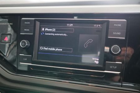 2019-Volkswagen-Polo-10-TSI-Comfortline_15