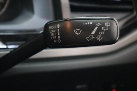 2019-Volkswagen-Polo-10-TSI-Comfortline_21