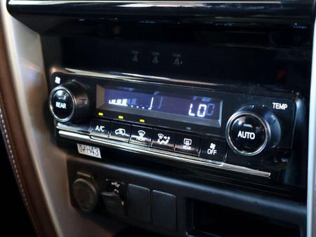 2020-Toyota-Fortuner-28-GD-6-Epic-Black-Auto_19