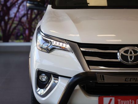2020-Toyota-Fortuner-28-GD-6-Epic-Black-Auto_4
