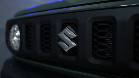 2022-Suzuki-Jimny-15-GLX-Auto_5
