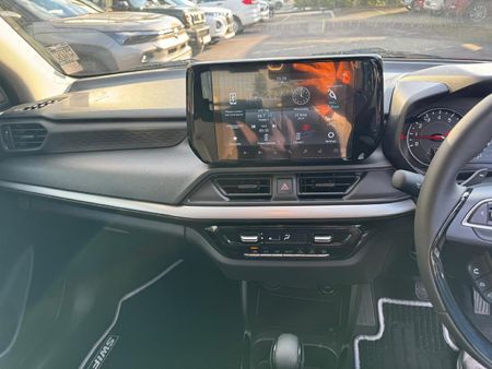 2026-Suzuki-Swift-12-GLX-Auto_16