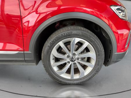 2024-Volkswagen-T-Roc-14-TSI-Design-Auto_10