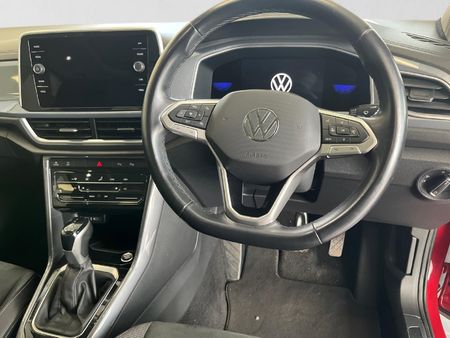 2024-Volkswagen-T-Roc-14-TSI-Design-Auto_12