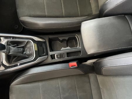 2024-Volkswagen-T-Roc-14-TSI-Design-Auto_19