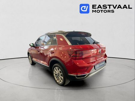 2024-Volkswagen-T-Roc-14-TSI-Design-Auto_4