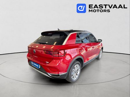 2024-Volkswagen-T-Roc-14-TSI-Design-Auto_6