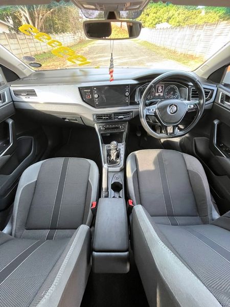 2023-Volkswagen-Polo-10-TSI_9