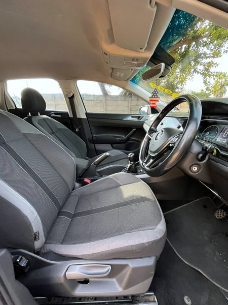 2023-Volkswagen-Polo-10-TSI_11