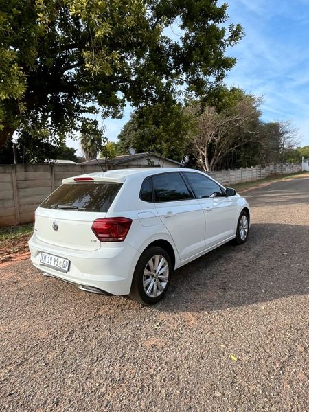 2023-Volkswagen-Polo-10-TSI_5