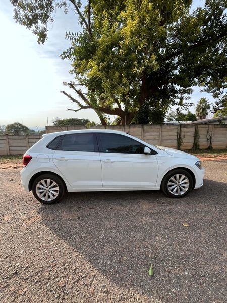 2023-Volkswagen-Polo-10-TSI_6