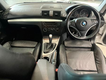 2010-BMW-1-Series-120d-Coupe-Auto_9