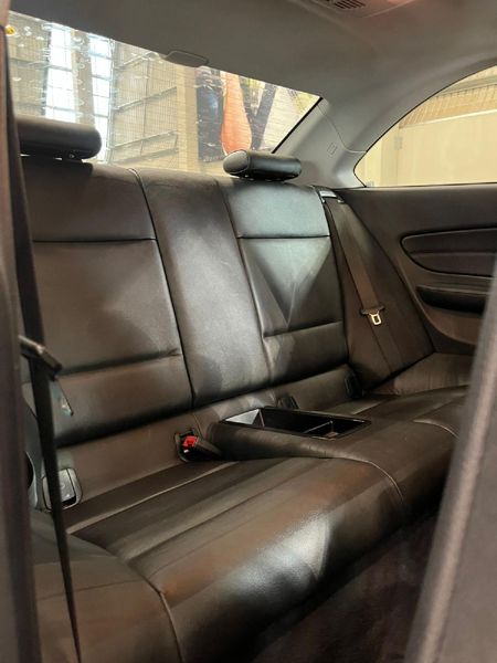 2010-BMW-1-Series-120d-Coupe-Auto_11