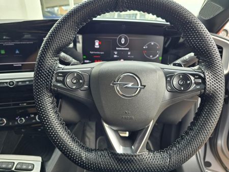 2024-Opel-Mokka-12T-GS-Auto_10