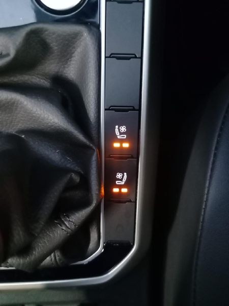 2026-Volkswagen-Polo-Sedan-10TSI-Style_17