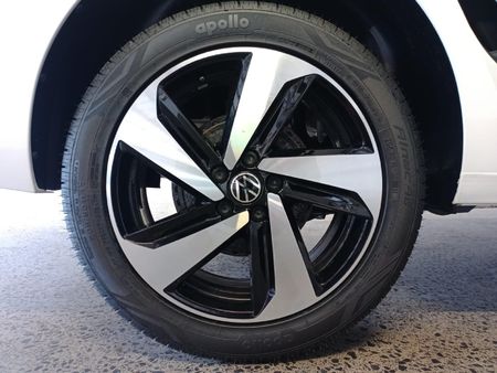 2026-Volkswagen-Polo-Sedan-10TSI-Style_33