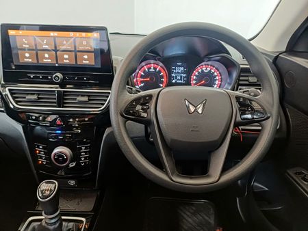 2026-Mahindra-XUV-3XO-12T-MX3_11