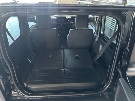 2022-Suzuki-Jimny-15-GLX_9