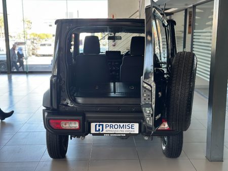 2022-Suzuki-Jimny-15-GLX_10
